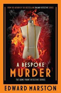 Edward Marston A Bespoke Murder обложка книги