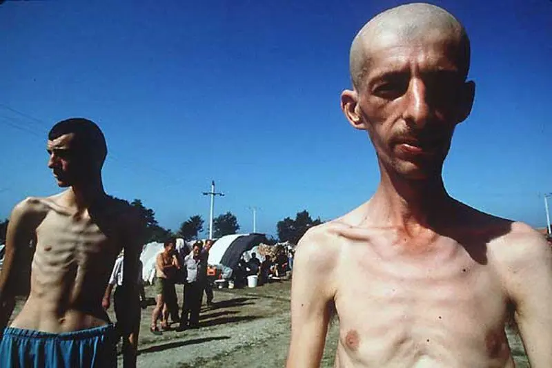 Apres 3 mois les premières rumeurs de décès par famine commençaientmais aussi - фото 2