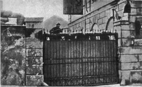 Вооруженная рабочая охрана в дни занятия предприятий сентябрь 1920 г - фото 8