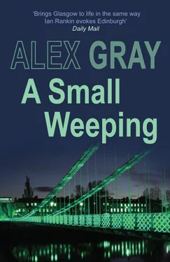 Alex Gray A small weeping обложка книги