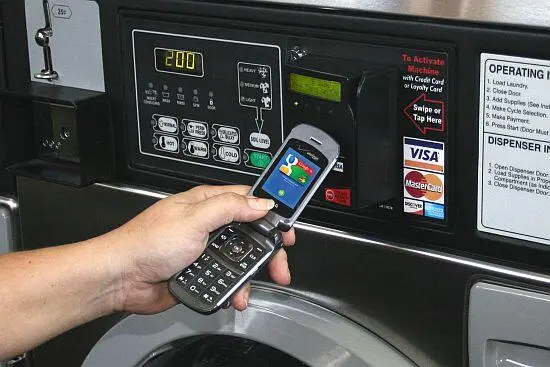 Самые широкие возможности предоставляет технология NFC при использовании в - фото 14