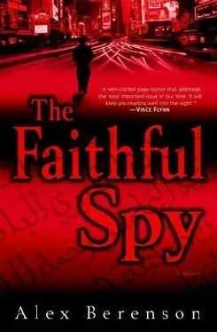 Alex Berenson The Faithful Spy обложка книги