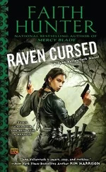Faith Hunter - Raven Cursed