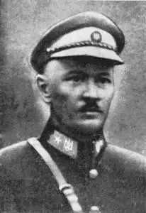 Микола Шаповал полковник пізніше ген хор Командир 16го Пішого загону від - фото 38