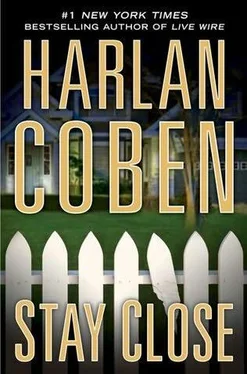 Harlan Coben Stay close обложка книги