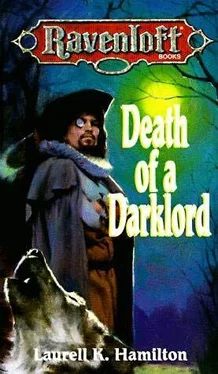 Laurell Hamilton Death of a Darklord обложка книги