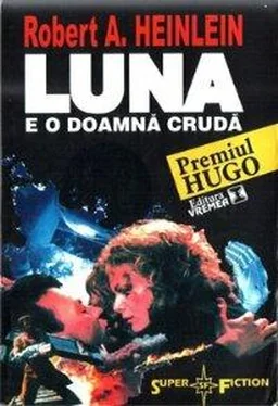 Robert Heinlein Luna e o doamnă crudă обложка книги