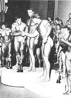 Мистер Вселенная 1969 г В конце 60х годов в рядах тех кто принимал - фото 27