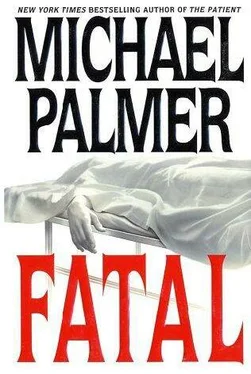 Michael Palmer Fatal обложка книги