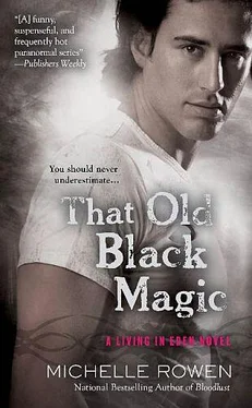 Michelle Rowen That Old Black Magic обложка книги