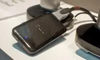 Кроме смартфонов HTC One на стенде HTC на выставке Mobile World Congress - фото 15