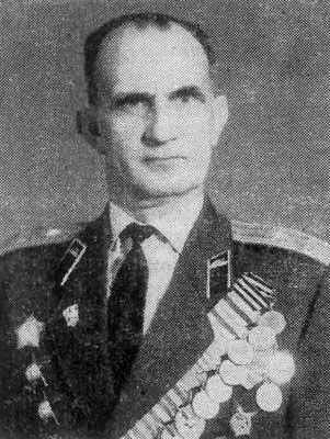 СА Иванов Слева направо НД Козин начальник политотдела дивизии НФ - фото 5