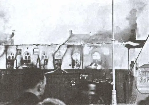 Пожар синагоги 4 июля 1941 г Хербертс Цукурс Виктор Арайс - фото 7