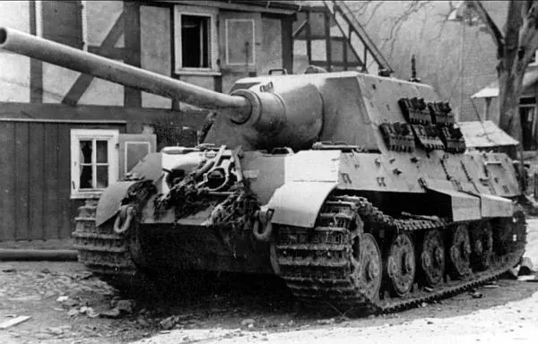 Ягдтигр шасси 305058 из состава 653го батальона тяжелых истребителей - фото 42