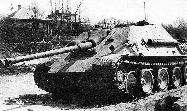 Ягдпантера подбитая в боях у озера Балатон Венгрия март 1945 года - фото 87
