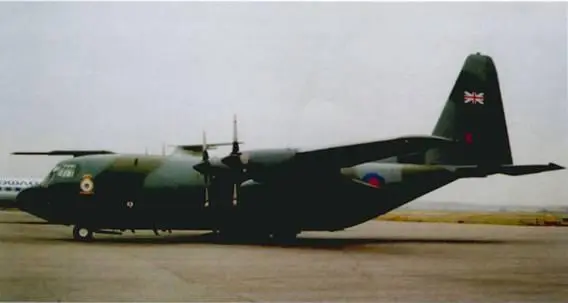 Hercules С 1Р ВВС Великобритании из транспортного авиакрыла базирующегося на - фото 87