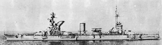 Линейный корабль Марат с установленным на орудийной башне гидросамолетом - фото 4