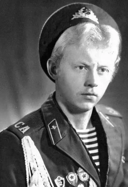 В октябре месяце 1979го я был призван в армию и попал в десантный полк - фото 12
