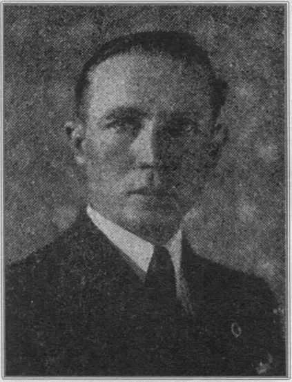 Кукшин Ларіон випускник І випуску Спільної юнацької школи фото 1920 років - фото 103