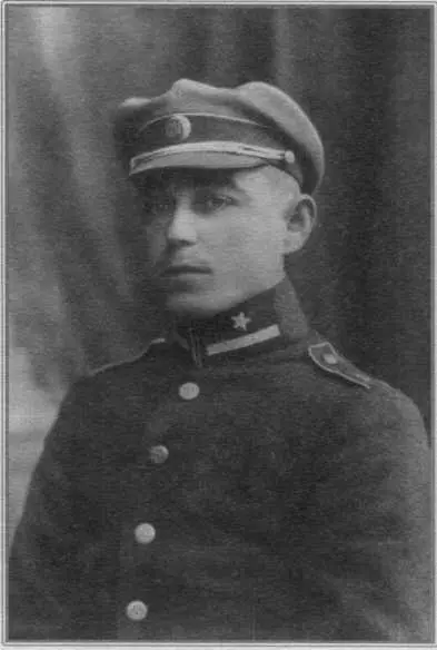 Сухін Григорій випускник І випуску Спільної юнацької школи фото 1923 року - фото 109