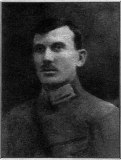 Яценко Володимир випускник III випуску Спільної юнацької школи фото 1920 - фото 125