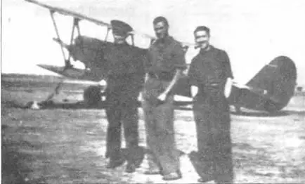 Весной 1937го среди экипажей 15й авиагруппы как и у всех республиканцев - фото 2