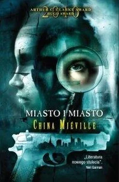 China Miéville Miasto i miasto обложка книги