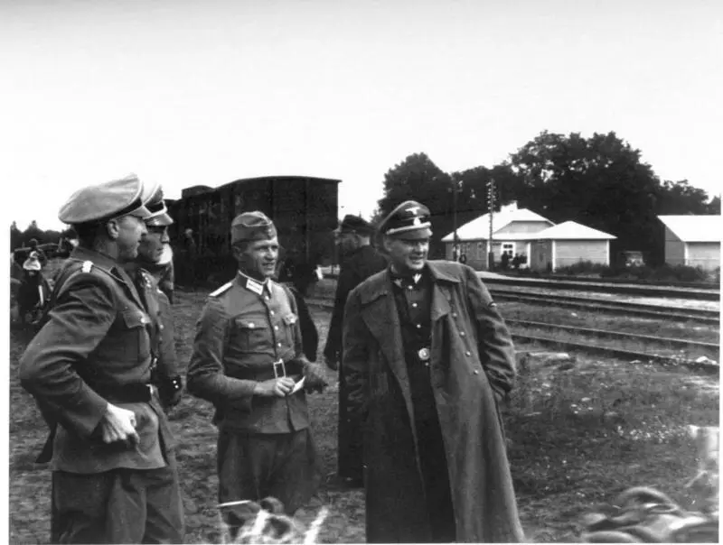 Одило Глобочник посещает транзитный лагерь Собибор Опираясь на свидетельства - фото 4