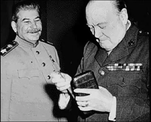 Первый среди равных 2 февраля 1943 г во время приема делегации руководителей - фото 5