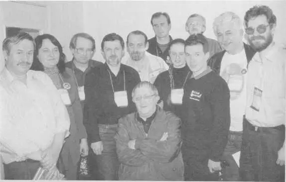 Встреча Б Н Стругацкого с группой Людены ИНТЕРПРЕССКОН 2003 Слева - фото 60