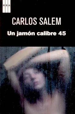 Carlos Salem Un jamón calibre 45 обложка книги