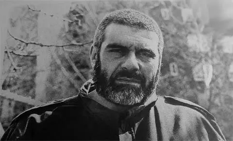 19Один из трех снимков присланных Сергеем Довлатовым в 1990 г для возможной - фото 19