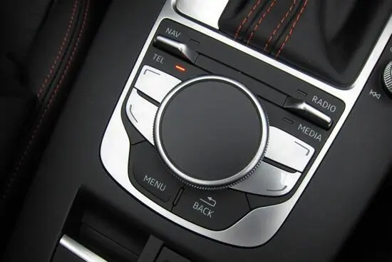 Кроме того в состав автомобильной системы Audi Connect войдёт ультратонкий - фото 133