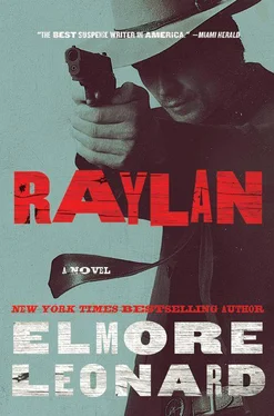 Elmore Leonard Raylan обложка книги