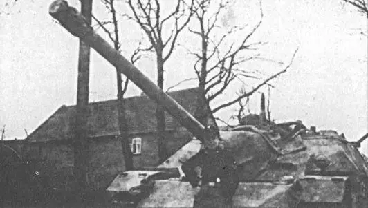 Довольно редкая фотография Вполне боеспособный танкистребитель РzIV70V - фото 89