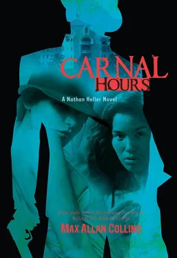 Max Collins Carnal Hours обложка книги