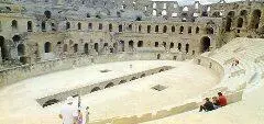 Погибшие приносились в жертву богам Дикие звери которых выпускали на арену - фото 13