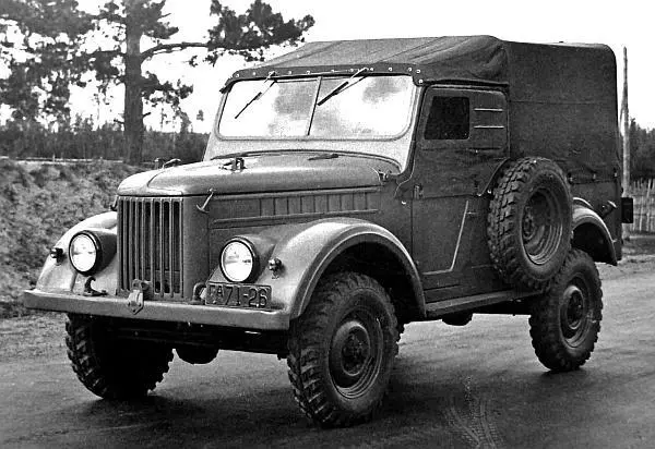 Армейский грузопассажирский автомобиль ГАЗ69 серийного производства 1952 год - фото 9