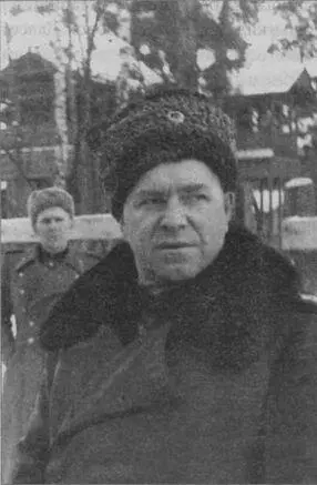 На фронте Надо все же оговориться что у отца никогда не было безрассудного - фото 22
