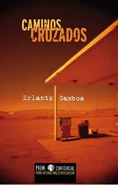 Erlantz Gamboa Caminos Cruzados обложка книги