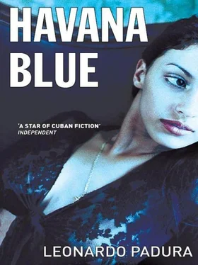 Leonardo Padura Havana Blue обложка книги