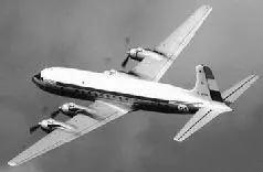 ДіCі шостий та Boeing707 мають по чотири двигуни перший турбогвинтові - фото 3