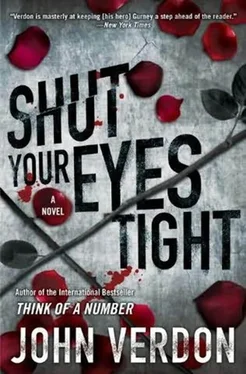 John Verdon Shut Your Eyes Tight обложка книги