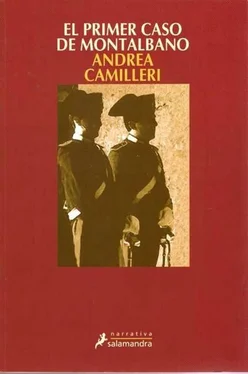 Andrea Camilleri El Primer Caso De Montalbano обложка книги