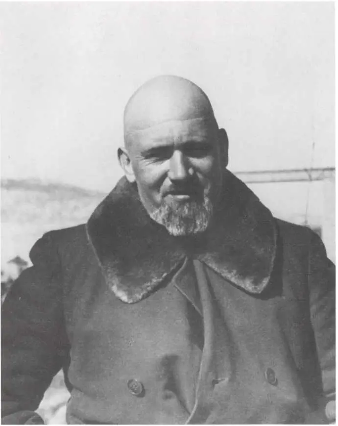 Начальник Дальстроя НКВД Эдуард Петрович Берзин на Колыме Снимок сделан 1 - фото 20