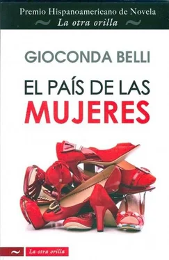 Gioconda Belli El país de las mujeres обложка книги