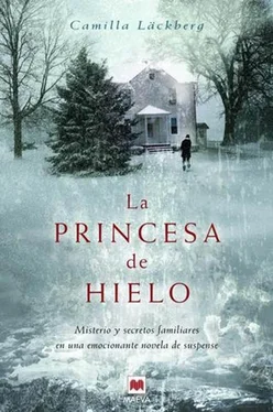 Camilla Läckberg La Princesa De Hielo обложка книги