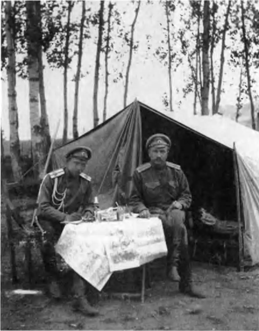 Офицеры 1го Лабинского полка 1916 г Командир 1го Кавказского полка - фото 17