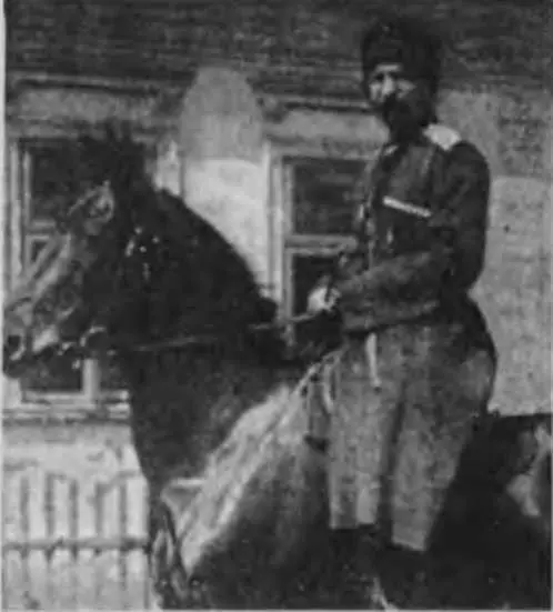 Командир 1го Кавказского полка полковник Эльмурза Мистулов 1й - фото 18