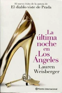 Lauren Weisberger La última noche en Los Ángeles обложка книги